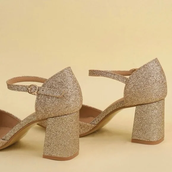 Selling because got the wrong size - Picture 2 of 5